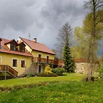Mlyn Kamenice Guest house Klucenice