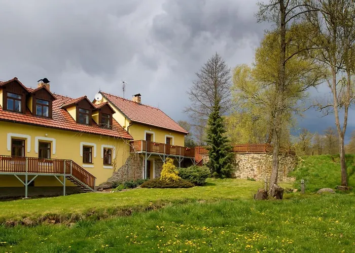 Mlyn Kamenice ゲストハウス Klučenice