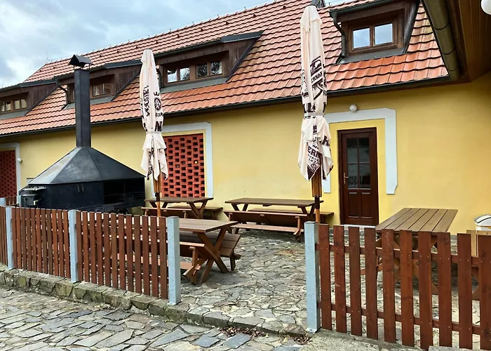 Mlyn Kamenice Pensión 3*